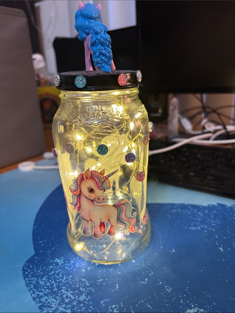 Magical Unicorn Light-Up Jar 🦄✨ - Picture 5 of 6